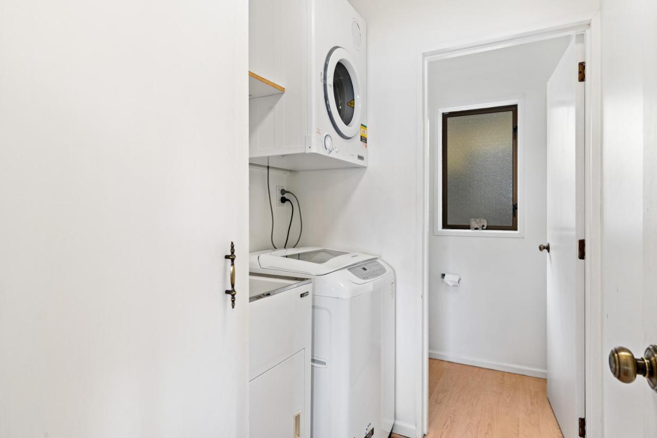 Town Centre Location With Stunning View - Unit 8 Lägenhet Queenstown Exteriör bild