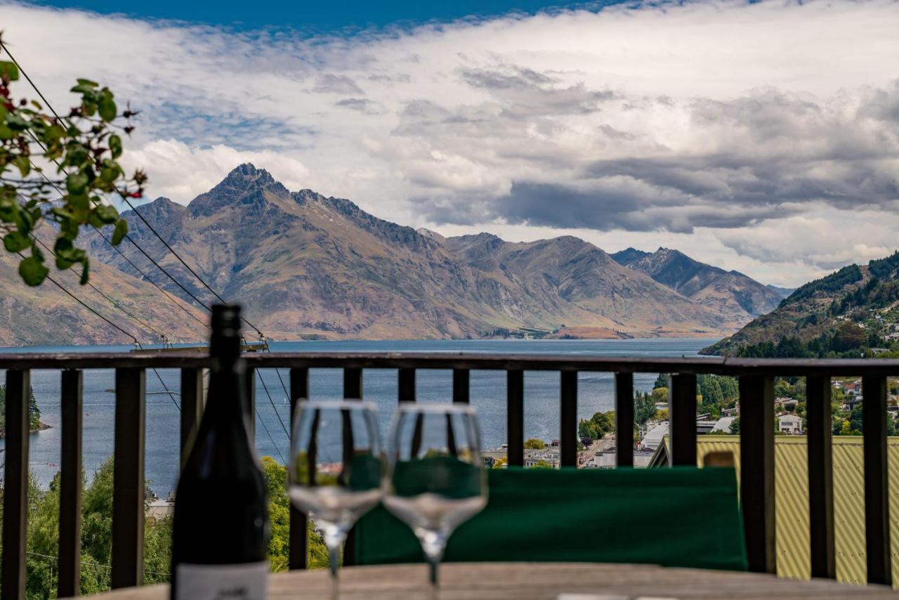 Town Centre Location With Stunning View - Unit 8 Lägenhet Queenstown Exteriör bild